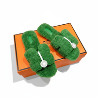 Sandali Oran in pelle shearling Hermès - Verde