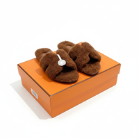 Sandali Oran in pelle shearling Hermès - Marrone