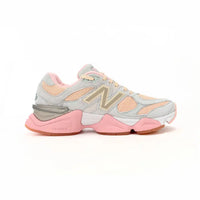 New Balance 9060 da donna rosa e celeste x Joe Freshgoods in mesh e pelle