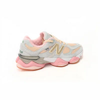 New Balance 9060 da donna rosa e celeste x Joe Freshgoods in mesh e pelle