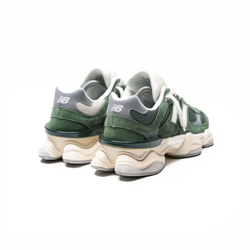 New Balance 9060 Sneakers lifestyle da uomo in pelle scamosciata verde Nori