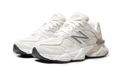 New Balance 9060 sneakers unisex – stile retrò con dettagli in pelle scamosciata e mesh, suola spessa e colorazione Turtledove