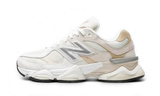 New Balance 9060 sneakers unisex – stile retrò con dettagli in pelle scamosciata e mesh, suola spessa e colorazione Turtledove