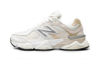 New Balance 9060 sneakers unisex – stile retrò con dettagli in pelle scamosciata e mesh, suola spessa e colorazione Turtledove
